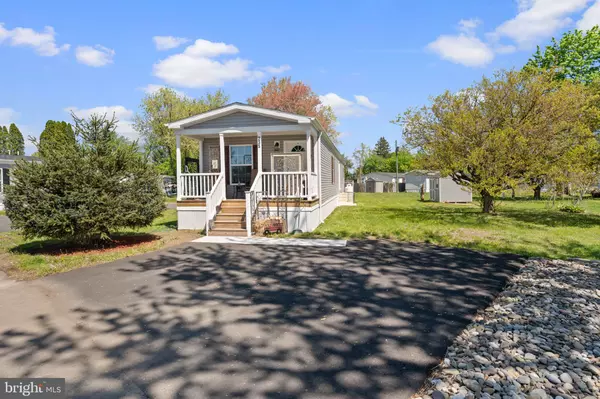 Royersford, PA 19468,165 W RIDGE PIKE #235