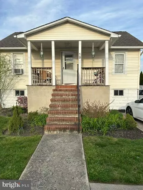 Maple Shade, NJ 08052,19 N MAPLE AVE