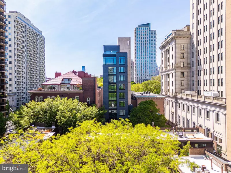 223 S 6TH ST #601, Philadelphia, PA 19106