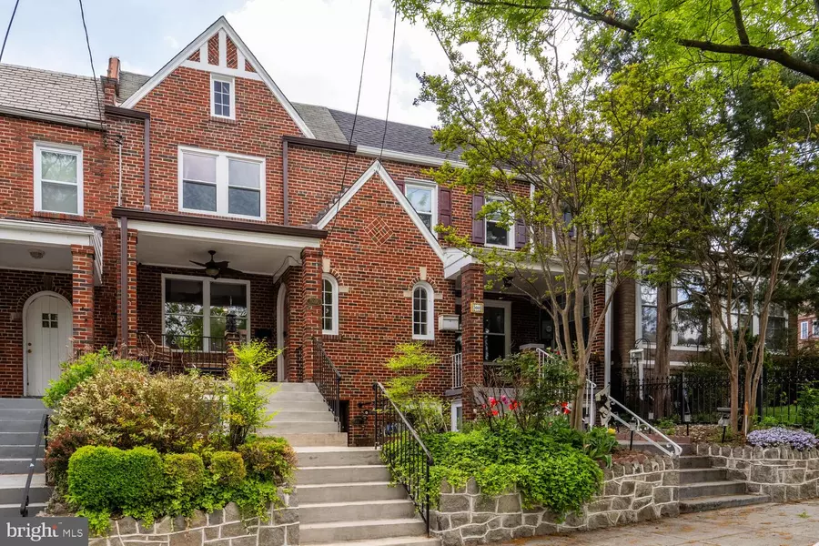 5005 3RD ST NW, Washington, DC 20011