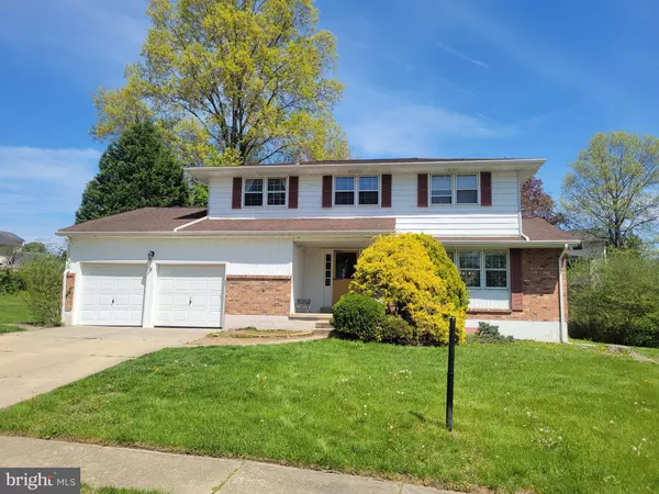 3212 POWHATAN DR, Wilmington, DE 19808