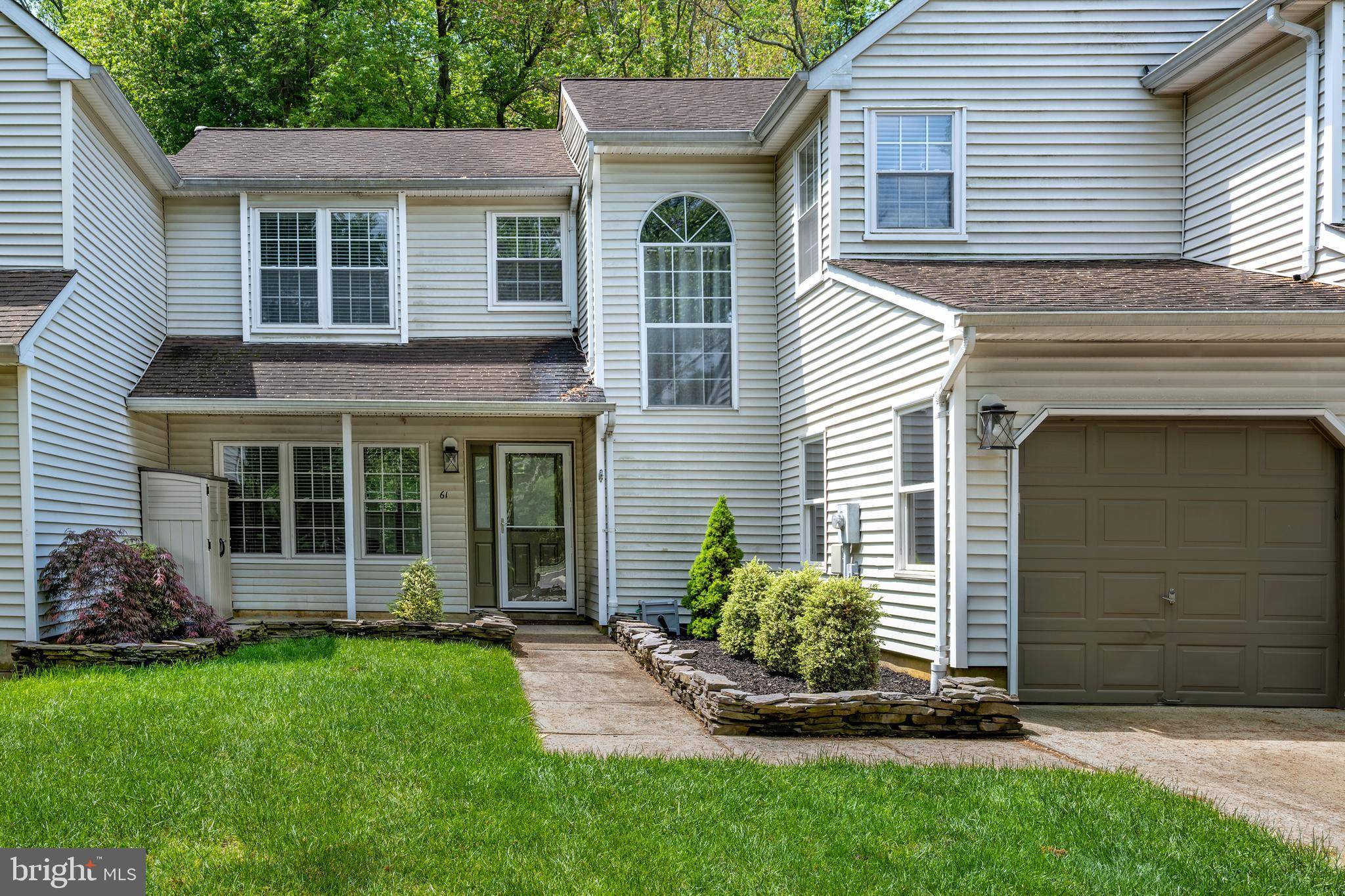 East Windsor, NJ 08520,61 EVERGREEN DR