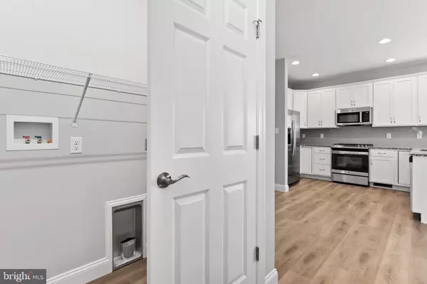 Mechanicsburg, PA 17055,670 BRITTANY DRIVE