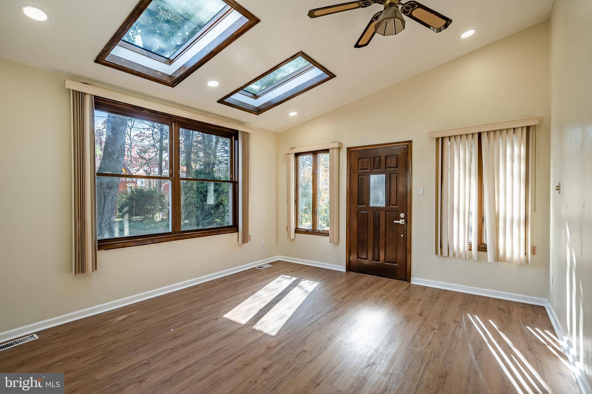 Broomall, PA 19008,33 STERNER AVE