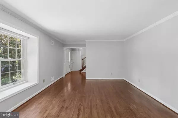 Bethesda, MD 20816,5110 DUVALL DR