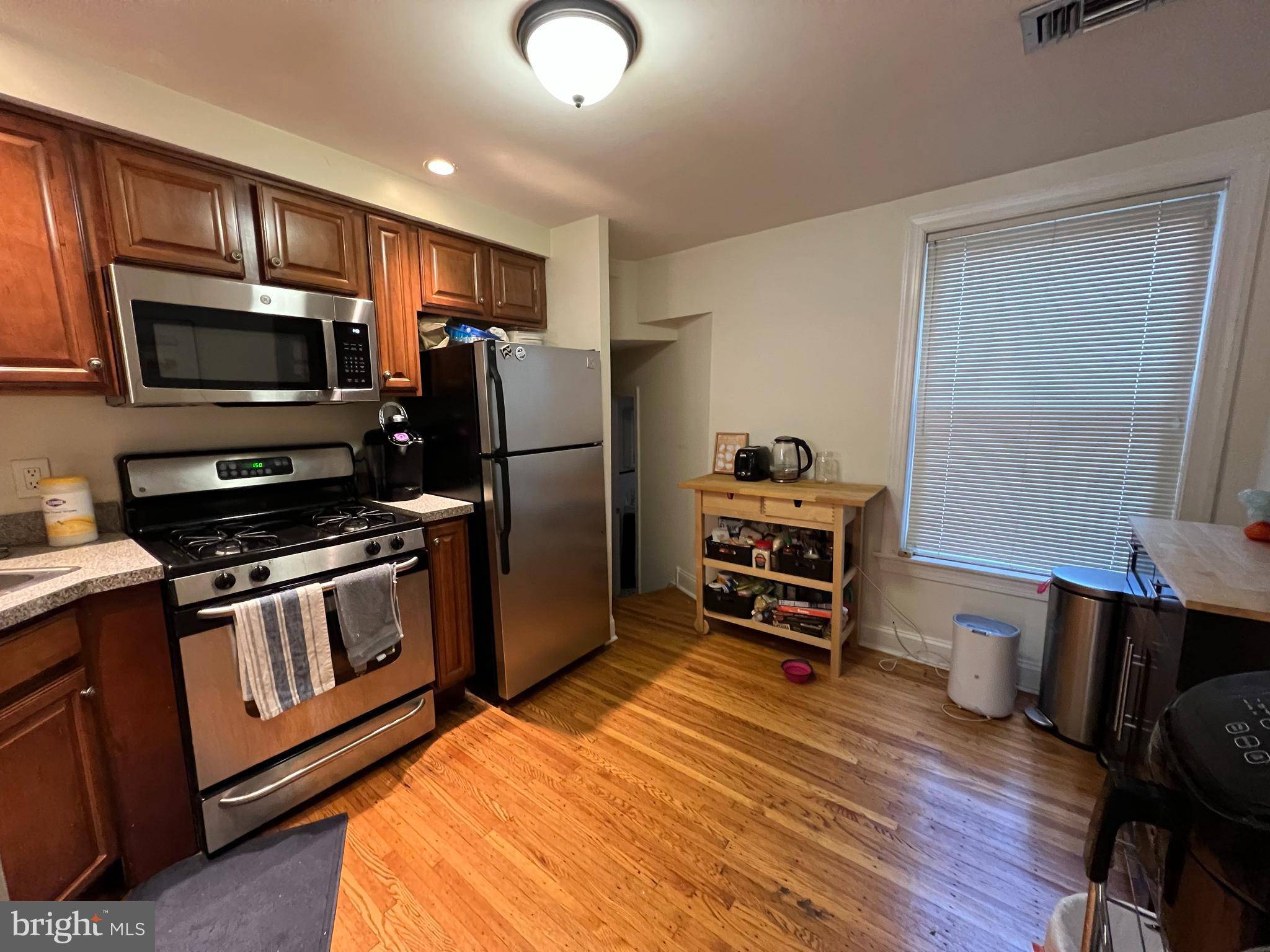 Philadelphia, PA 19103,129 S 18TH ST #3F