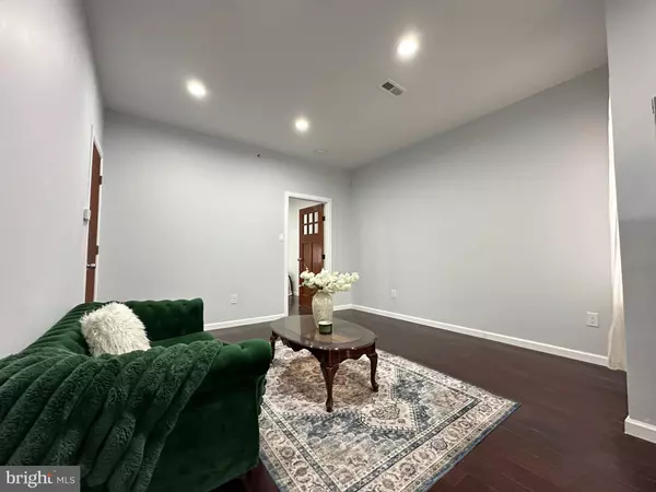 Philadelphia, PA 19132,2224 N 20TH ST #2