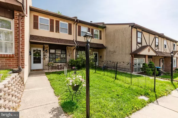 Warrington, PA 18976,1253 LISA DR