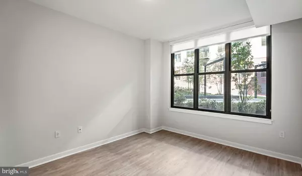 Washington, DC 20016,4000 WISCONSIN AVE NW #2B-4K-204