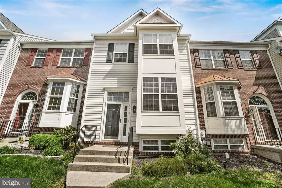 905 HALLECK DR, Frederick, MD 21701
