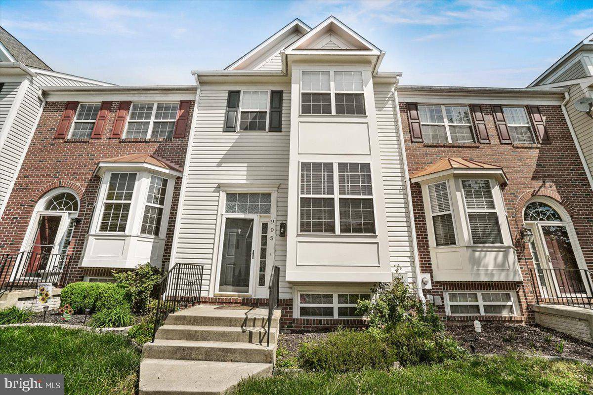 905 HALLECK DR, Frederick, MD 21701