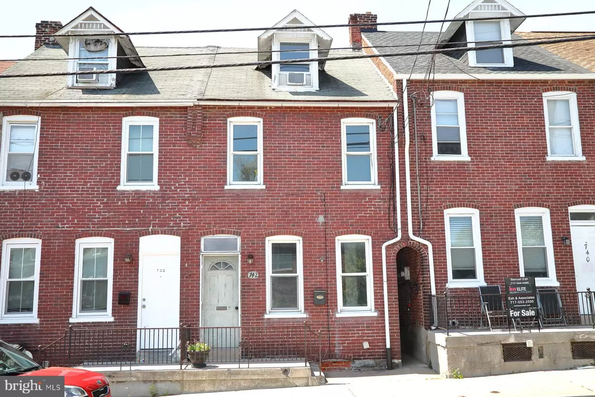 Lancaster, PA 17603,742 S QUEEN ST