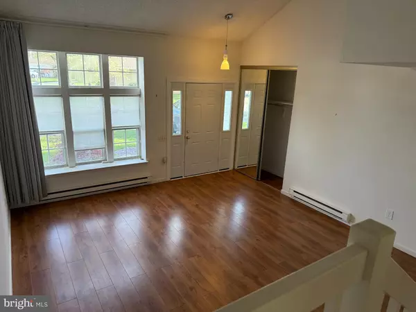 Monroe, NJ 08831,492 DELAIR RD #C