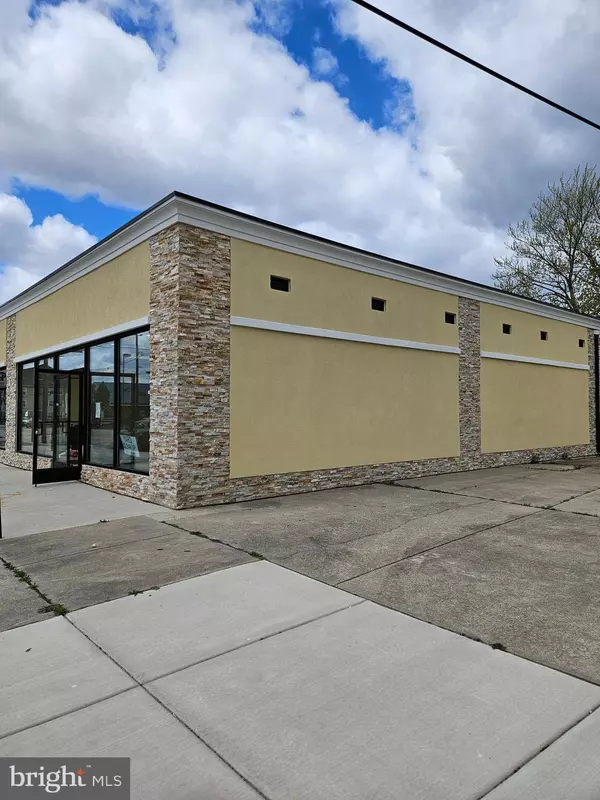 Pennsauken, NJ 08109,7459 MAPLE AVE