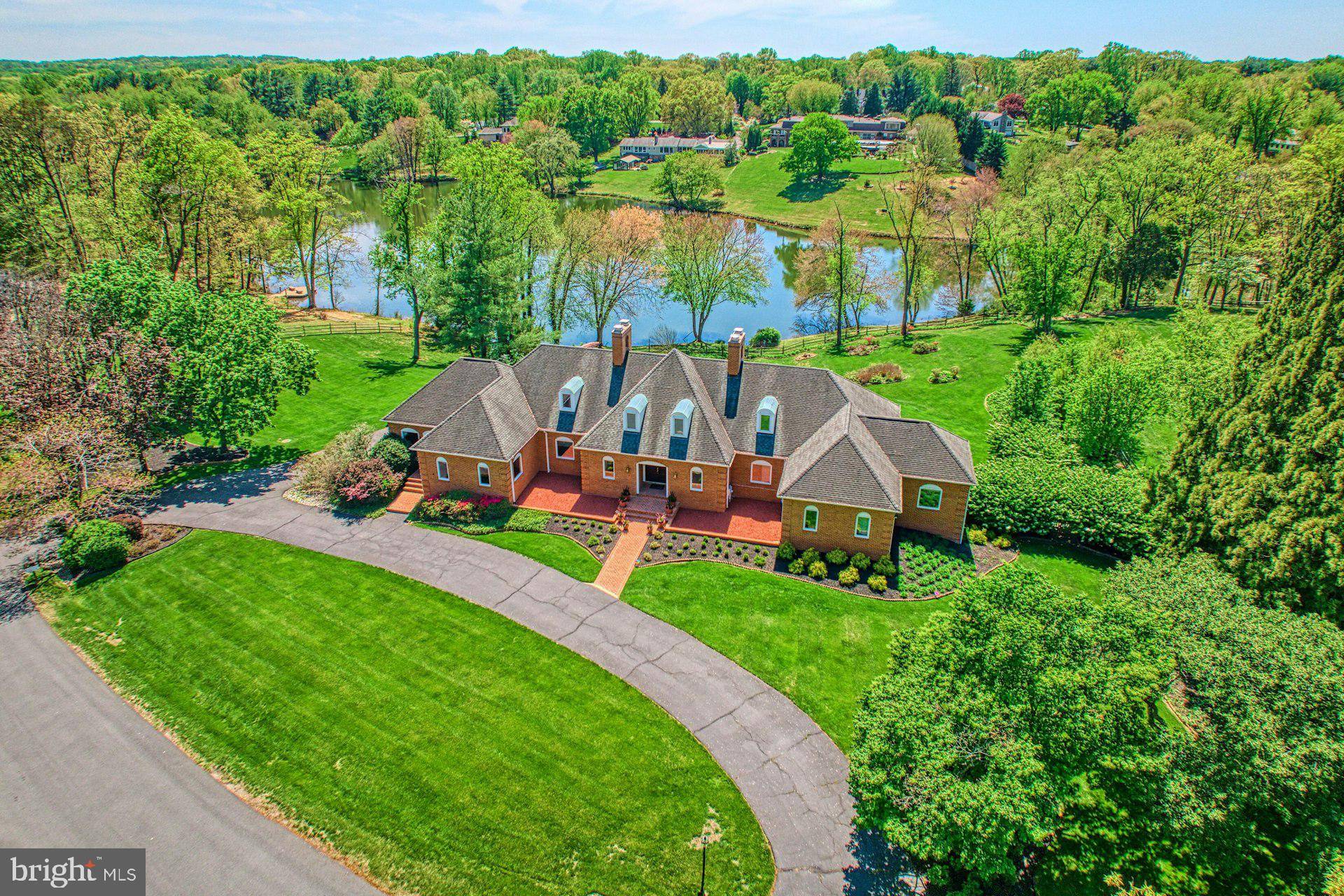 11221 COUNTRY PL, Oakton, VA 22124