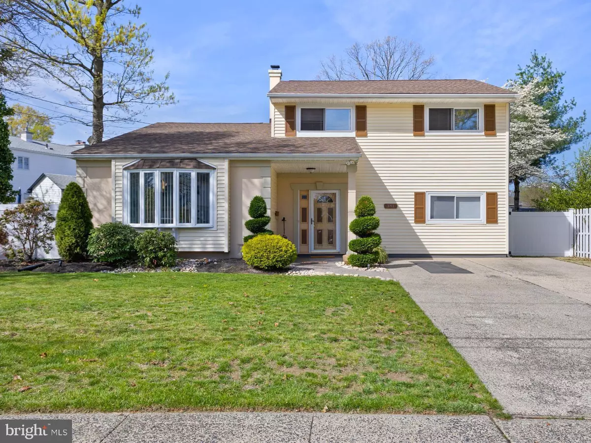Hamilton, NJ 08619,381 REGINA AVE