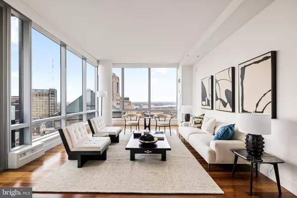 Philadelphia, PA 19102,1414 S PENN SQ #18B
