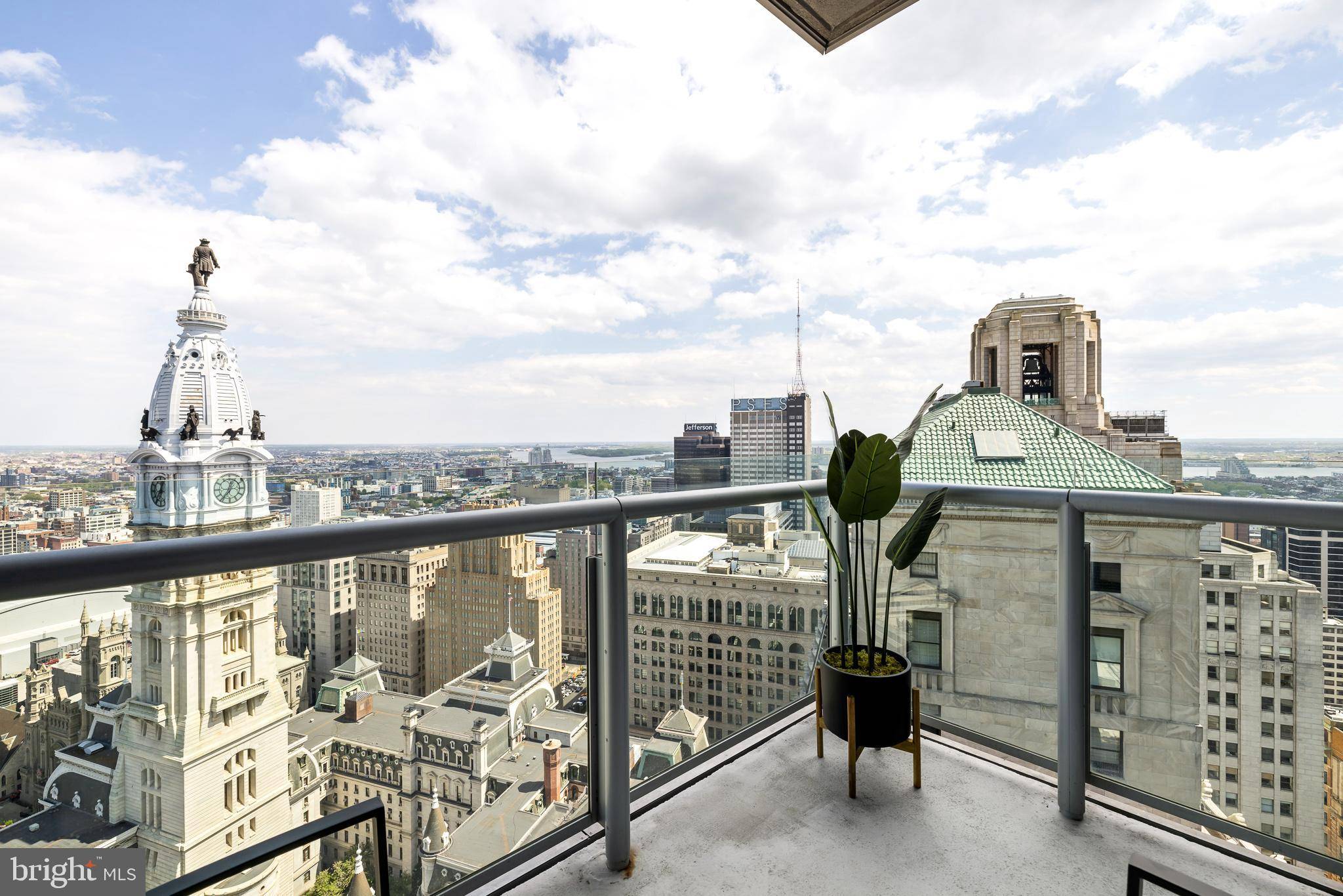 1414 S PENN SQ #18B, Philadelphia, PA 19102
