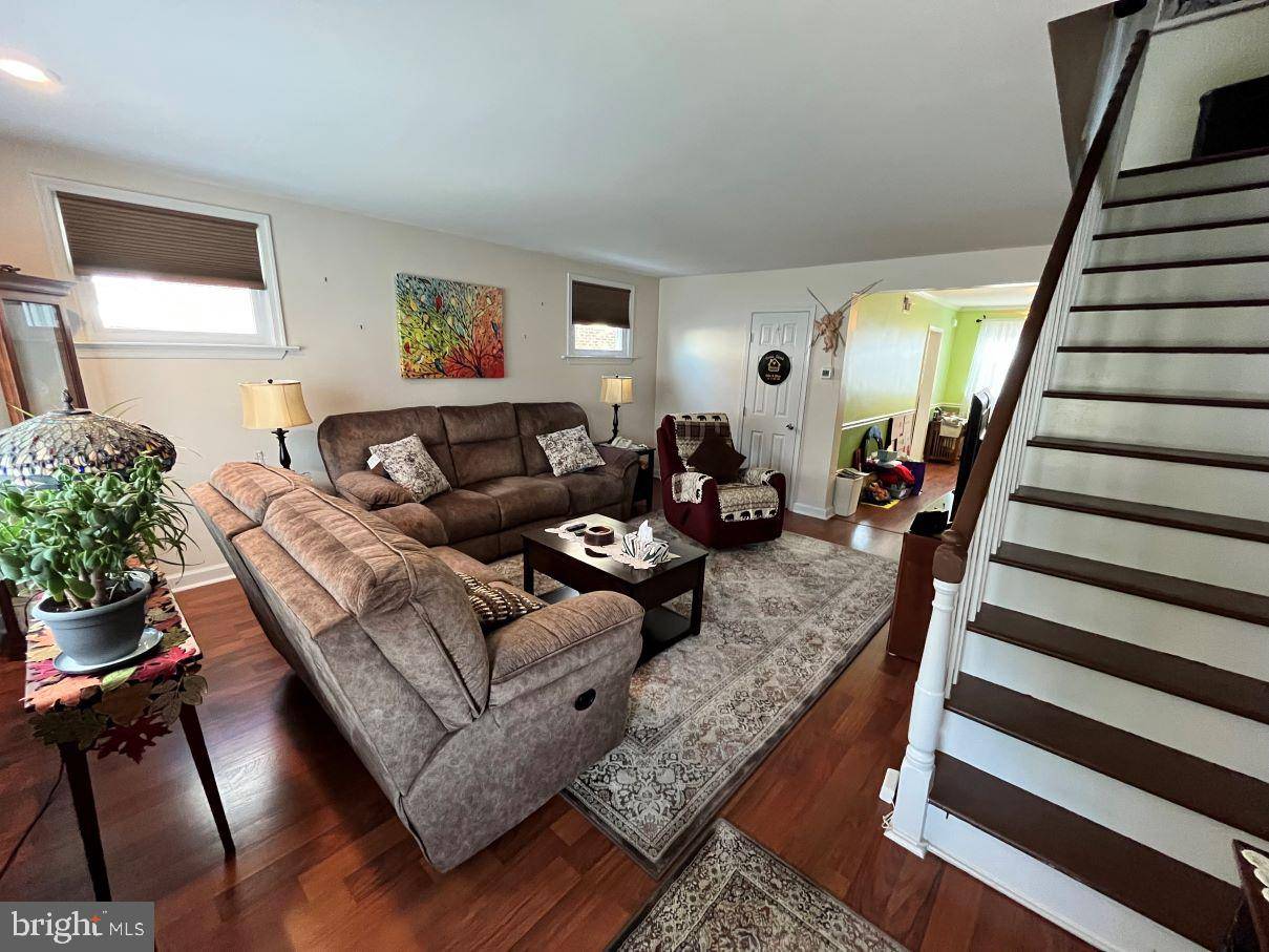 Philadelphia, PA 19152,1813 STANWOOD ST
