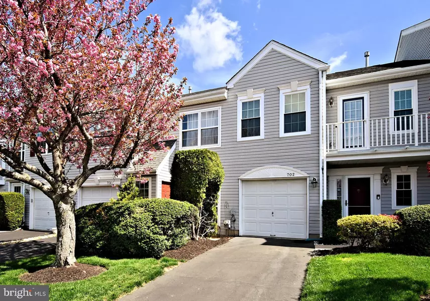 702 SANTA ANITA DR, North Wales, PA 19454