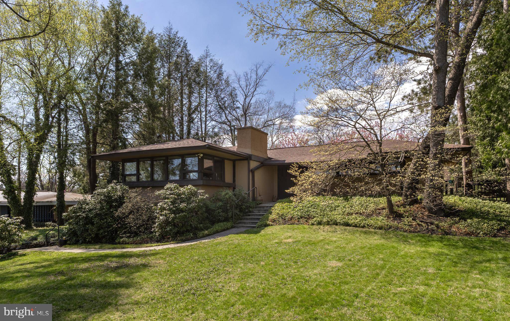 State College, PA 16803,715 W PARK AVE