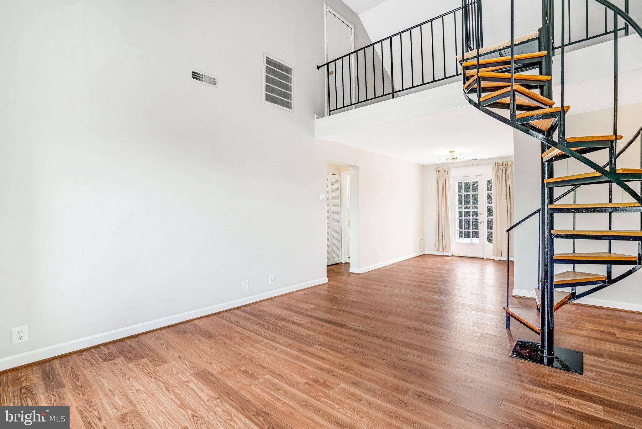 Arlington, VA 22206,4812 30TH ST S #C1