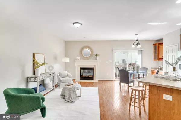 Ashburn, VA 20147,20184 HOPI DR