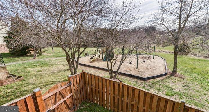 Ashburn, VA 20147,43584 BLACKSMITH SQ