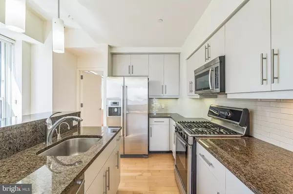 Philadelphia, PA 19102,1425 LOCUST ST #24B