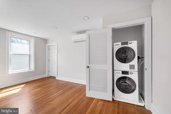 Philadelphia, PA 19130,2309 GREEN ST #3R