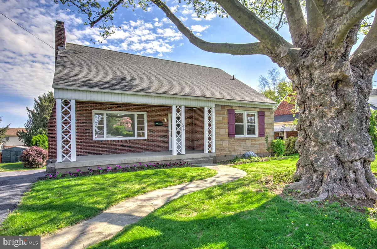 Ephrata, PA 17522,1005 W MAIN ST