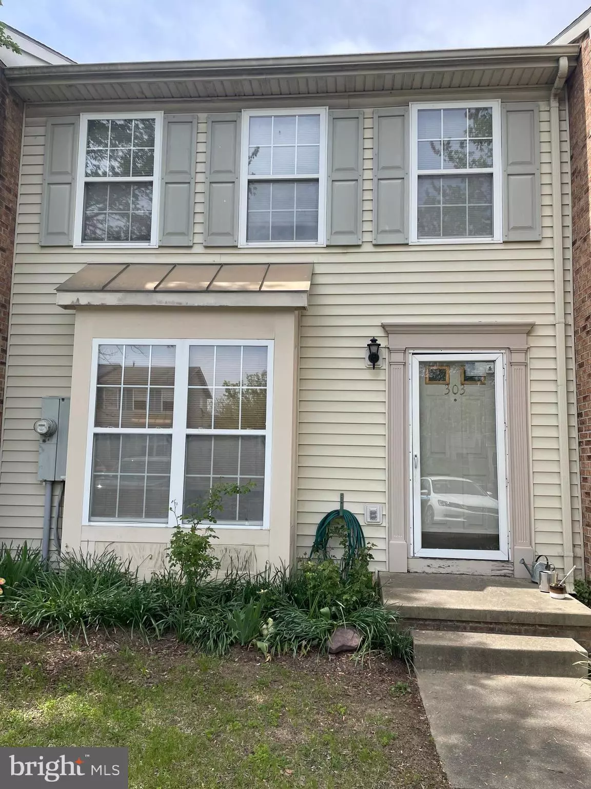 Winchester, VA 22601,303 BARRINGTON LN