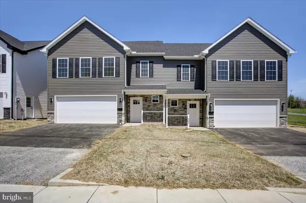 303 GRANDVIEW AVE, Waynesboro, PA 17268