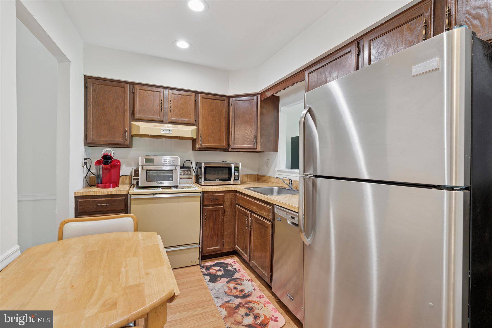 Chesterbrook, PA 19087,103 DANOR CT