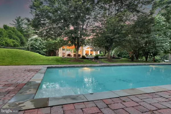 Potomac, MD 20854,12212 DREWS CT