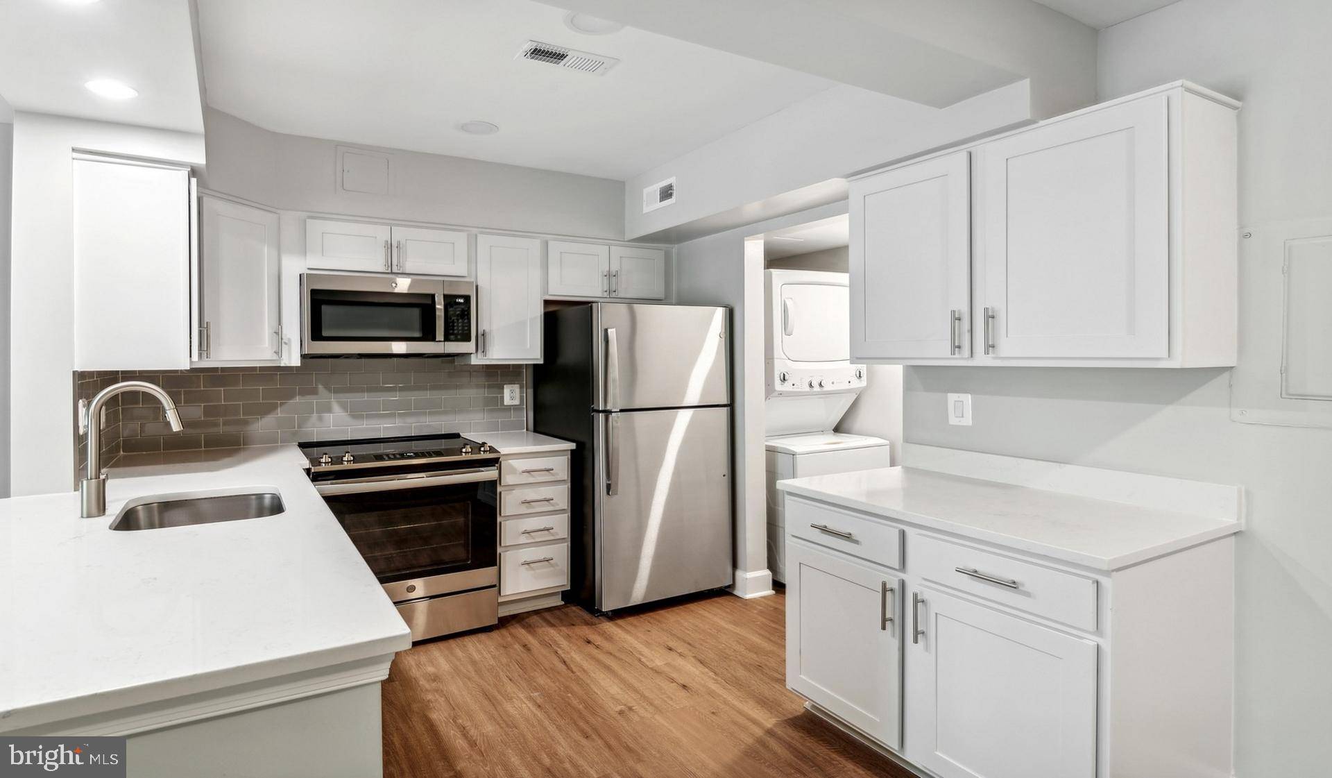 Washington, DC 20016,3401 38TH ST NW #2B-TWR-421