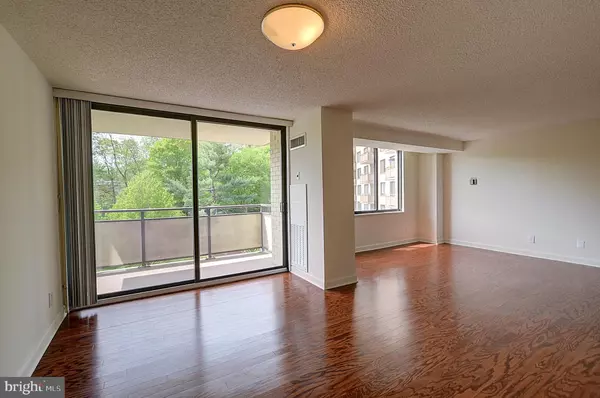 Bethesda, MD 20814,5225 POOKS HILL RD #416S