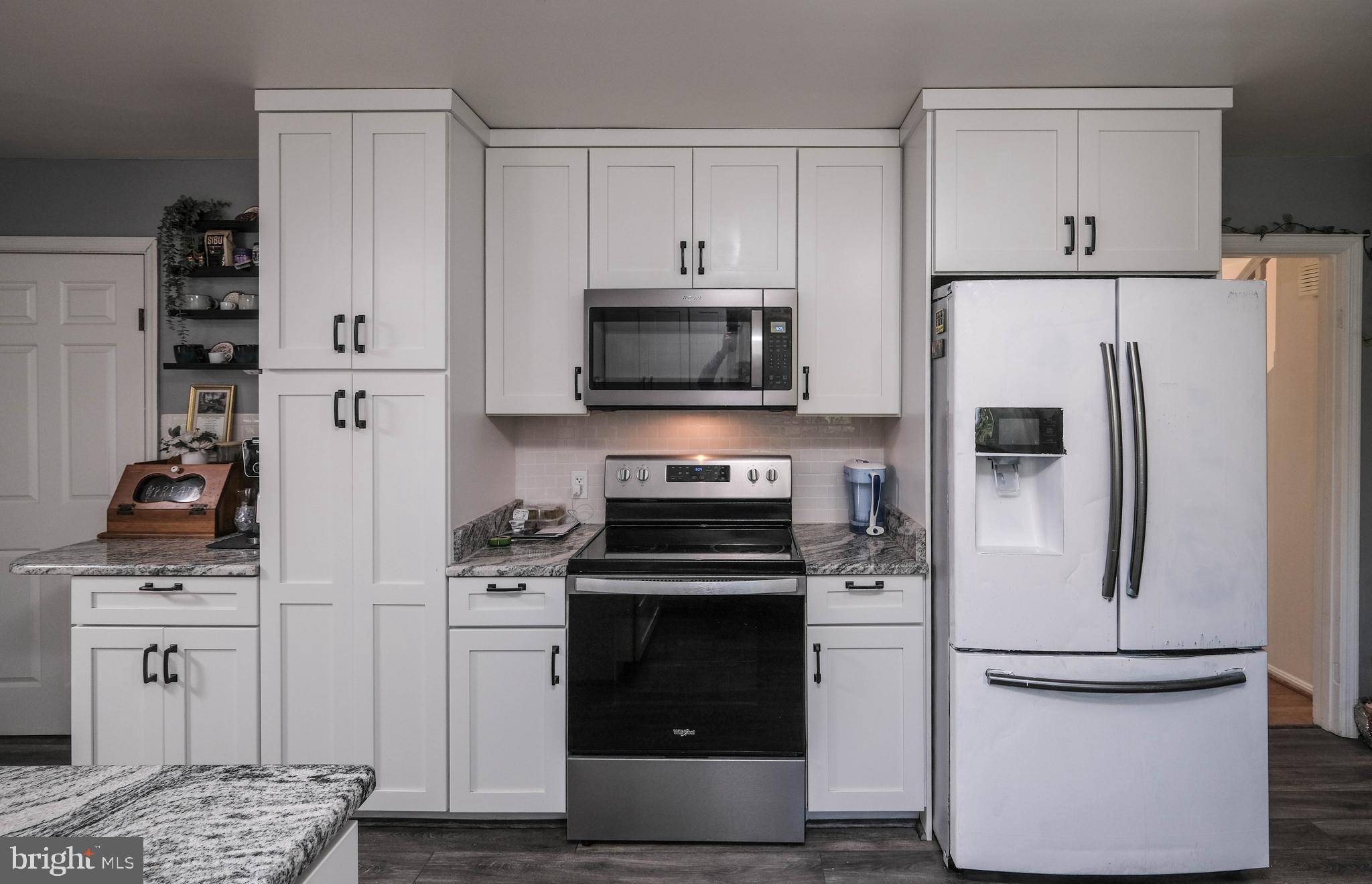 Martinsburg, WV 25401,901 HILLCREST DR