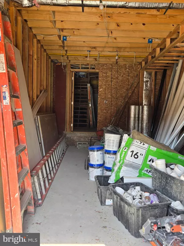 Philadelphia, PA 19147,1406 E MOYAMENSING AVE