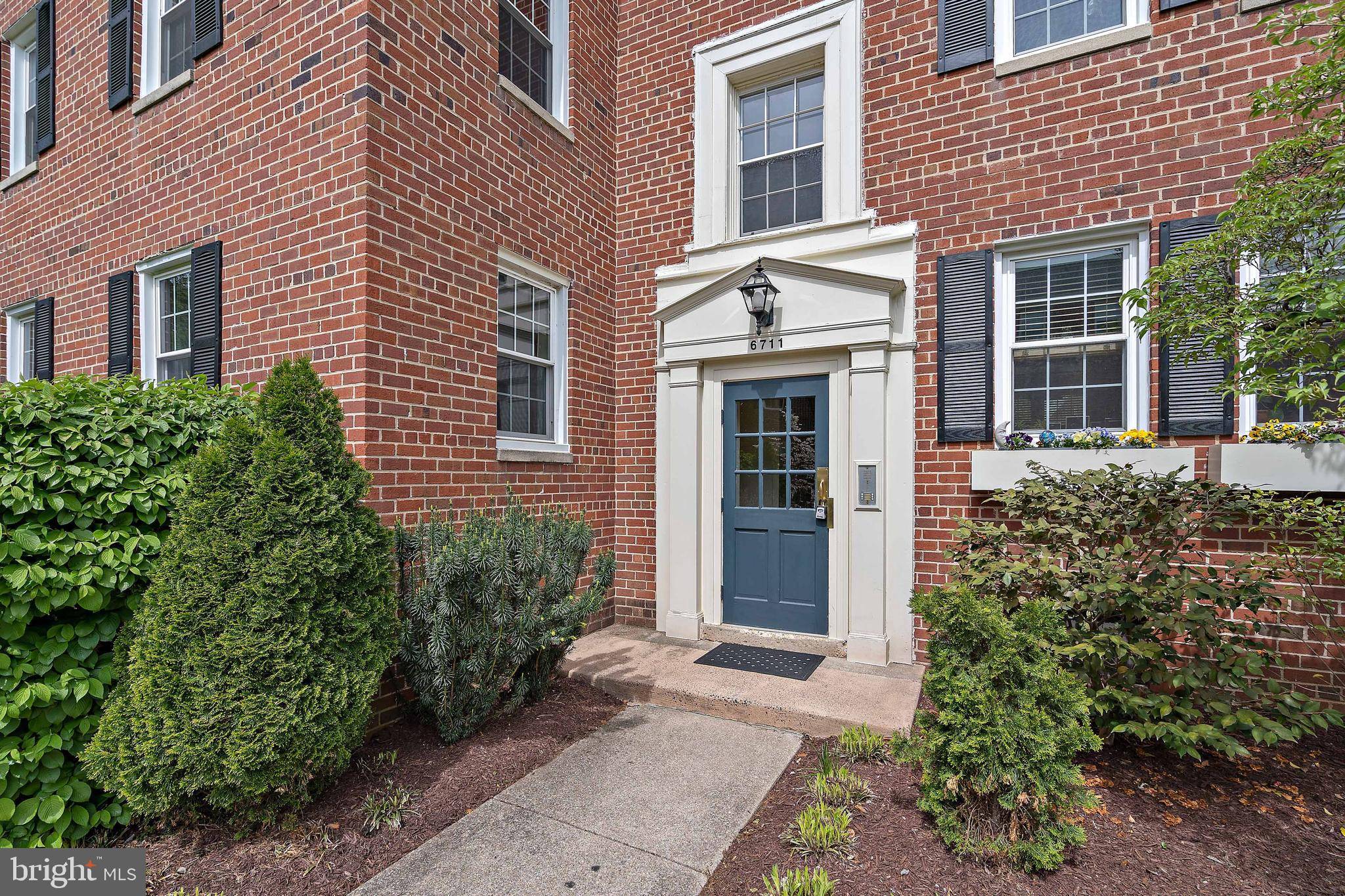 Alexandria, VA 22307,6711 W WAKEFIELD DR #A1