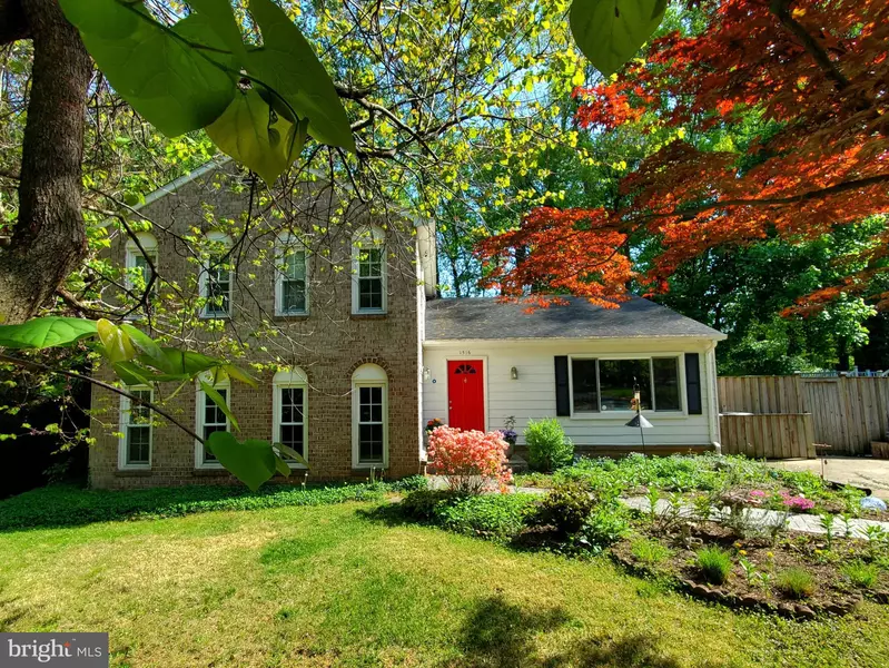 1516 WINDING WAYE LN, Silver Spring, MD 20902
