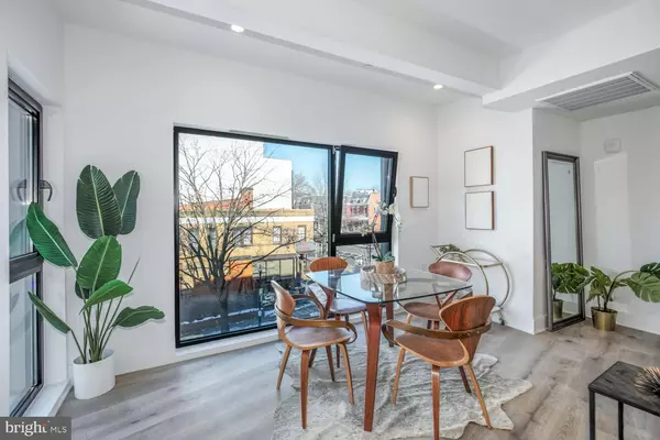 Washington, DC 20011,4328 GEORGIA AVE NW #201