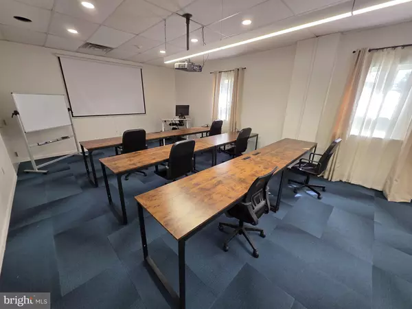 Feasterville Trevose, PA 19053,290 ANDREWS RD #109