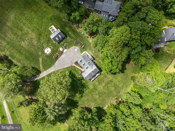 Great Falls, VA 22066,218 WALKER RD