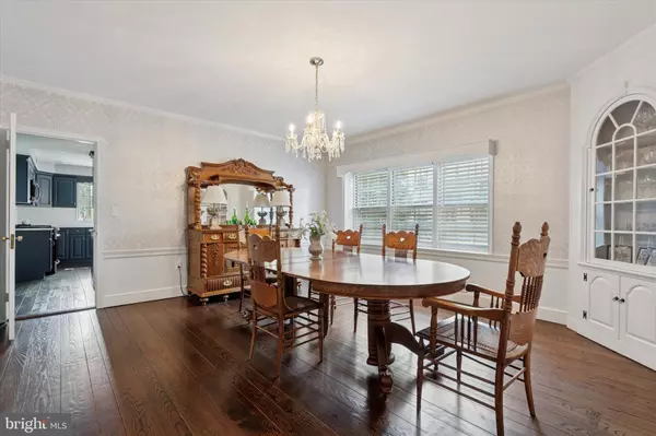 Bordentown, NJ 08505,24 FARNSWORTH AVE