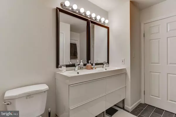 Olney, MD 20832,18011 GOLDEN SPRING CT #228