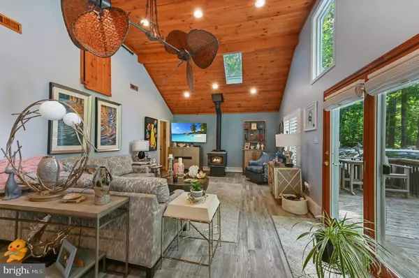 Ocean Pines, MD 21811,122 SANDYHOOK RD