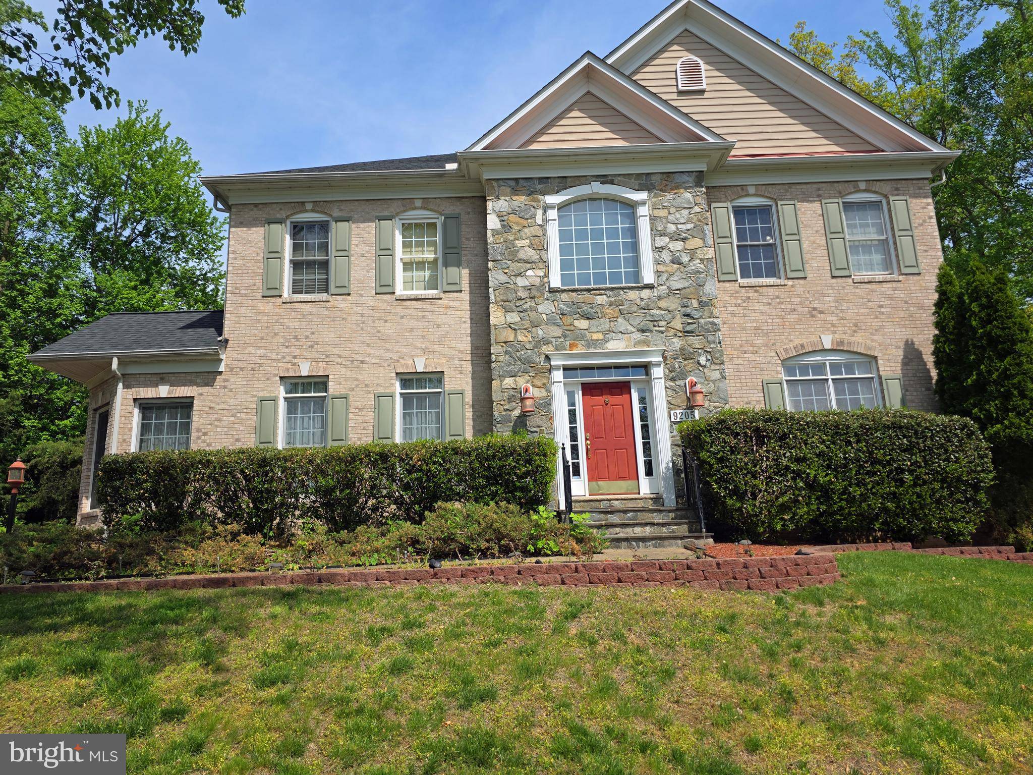 9205 FOREST GREENS DR, Lorton, VA 22079