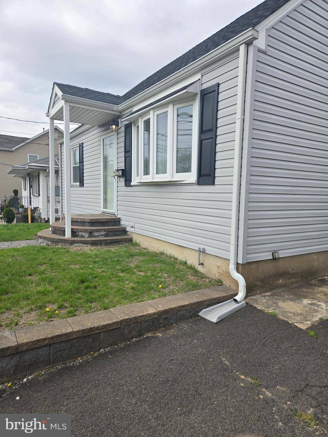 Parlin, NJ 08859,3245 WASHINGTON RD