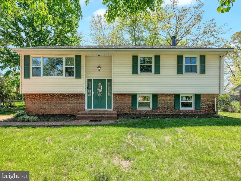 14819 CARLBERN DR, Centreville, VA 20120